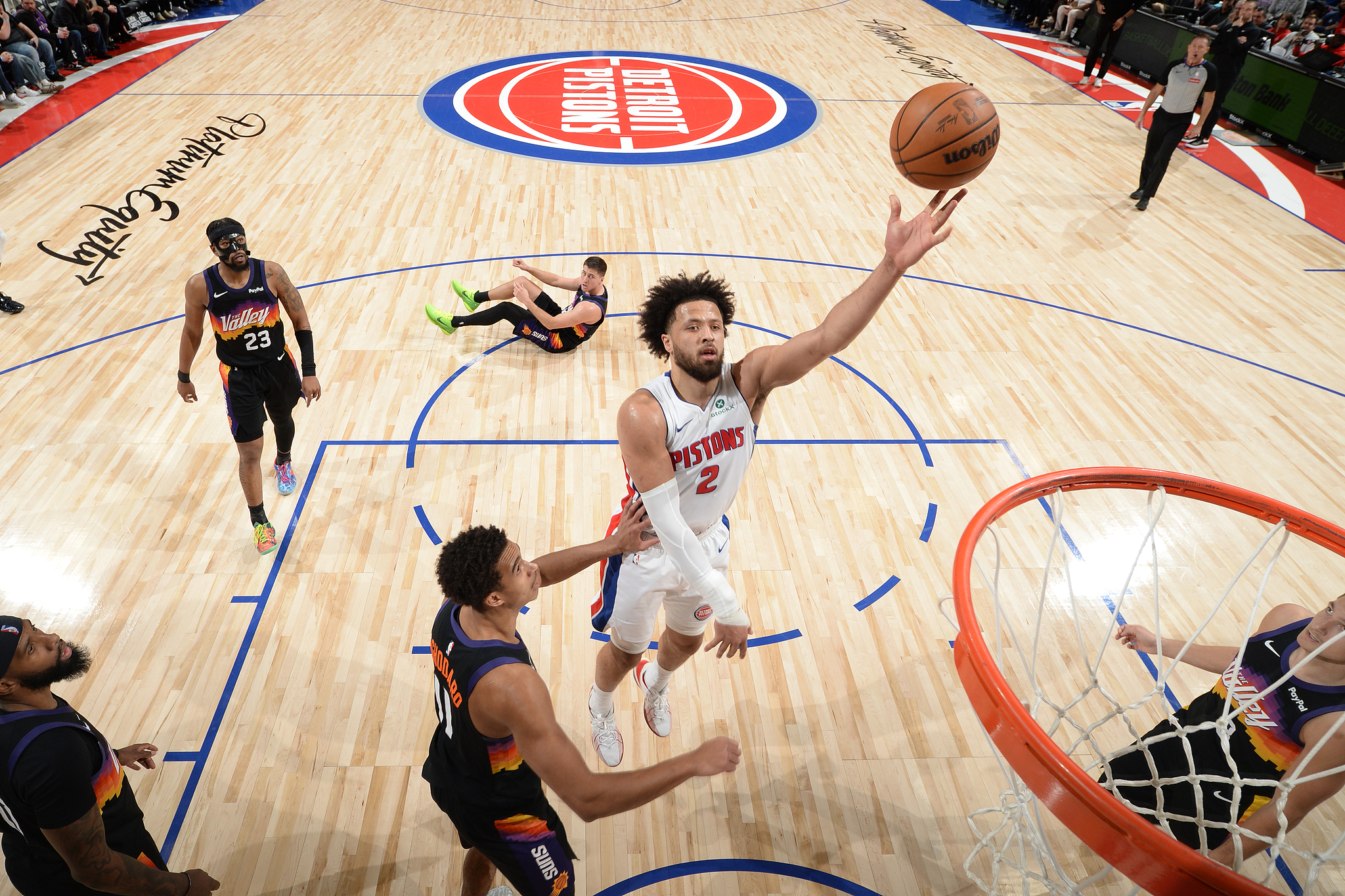 九游体育入口-坎宁安两双杜伦16+18 阿伦33+5活塞主场逆转太阳