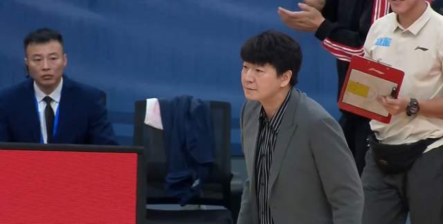 九游体育-痛快！山东狂赢黑马27分，斩获8连胜，3外援合砍72分，高诗岩哑火