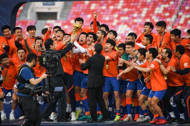 九游体育官网-中青报：靠职业联赛“自娱自乐” 未来十年谨慎乐观